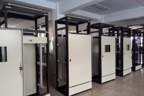 九湖镇控制箱-控制箱的合理布置方法